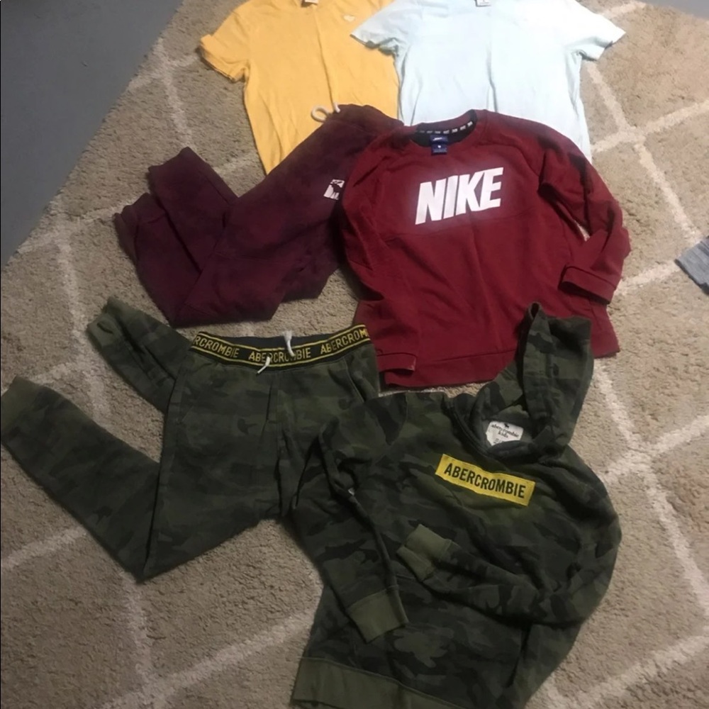 Bundle of boys clothes lot